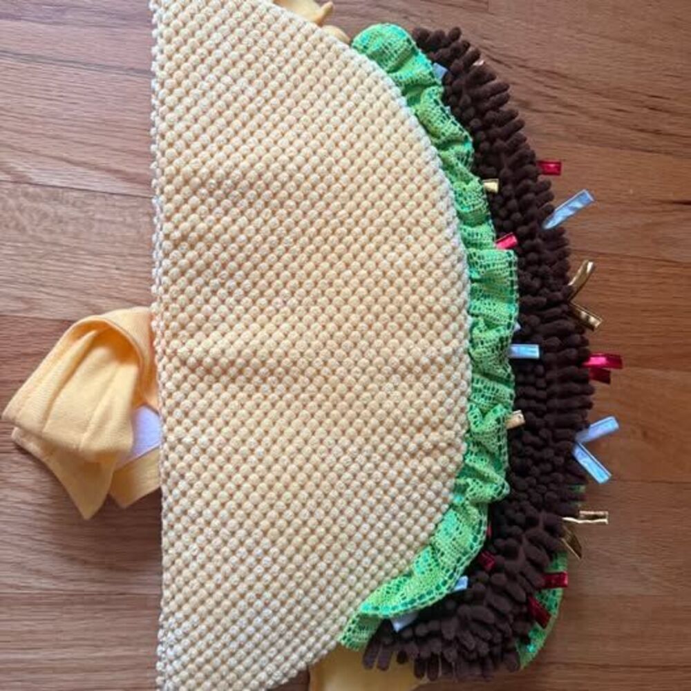 International Pet Supplies Taco Pet Costume XL